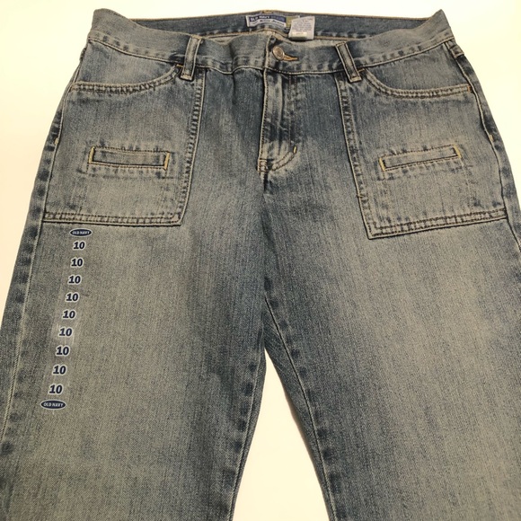 Old Navy Low Rise Flare Leg Women’s Jeans Size 10 - Picture 3 of 9
